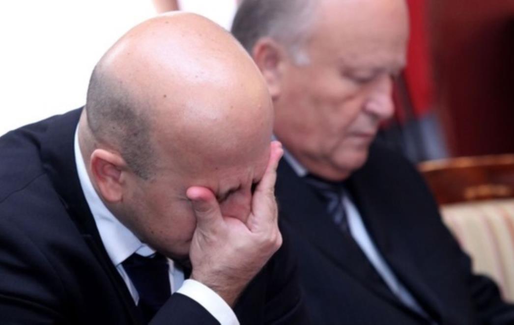SVE ĆE SE PRELOMIT NA LEĐIMA GRAĐANA: Padaju BDP, plaće i potrošnja, raste samo nezaposlenost 