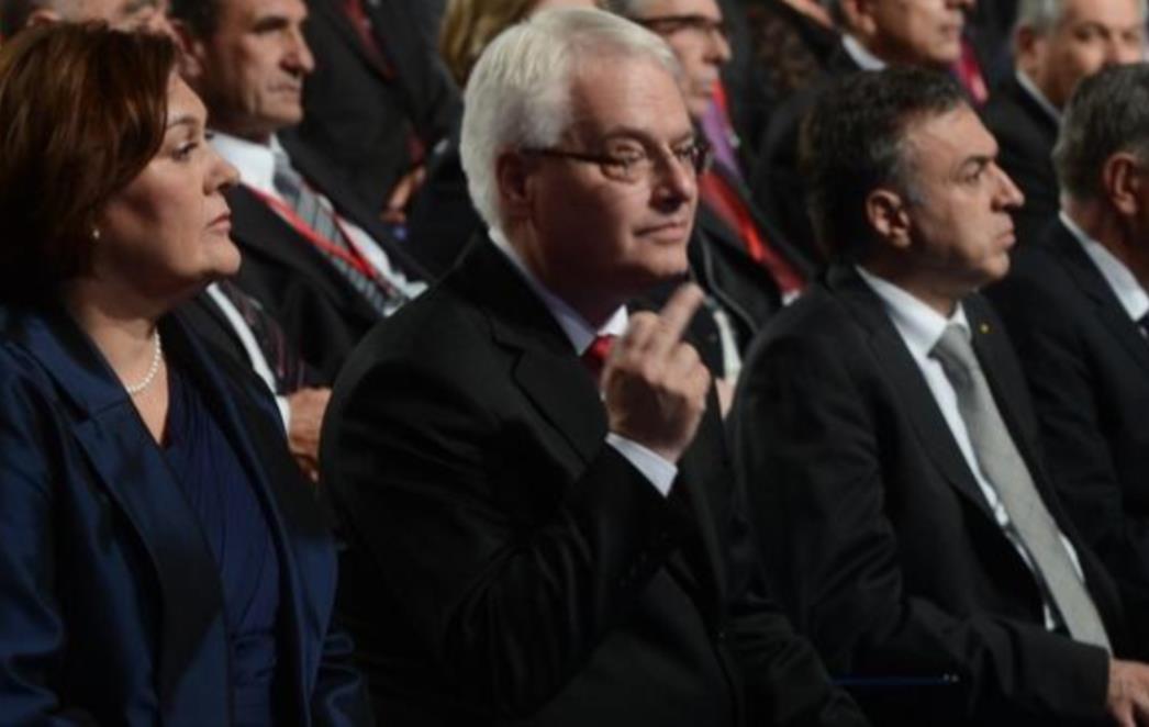 POKAZAO 'SREDNJAKA': Josipovićeva poruka Europskoj uniji?