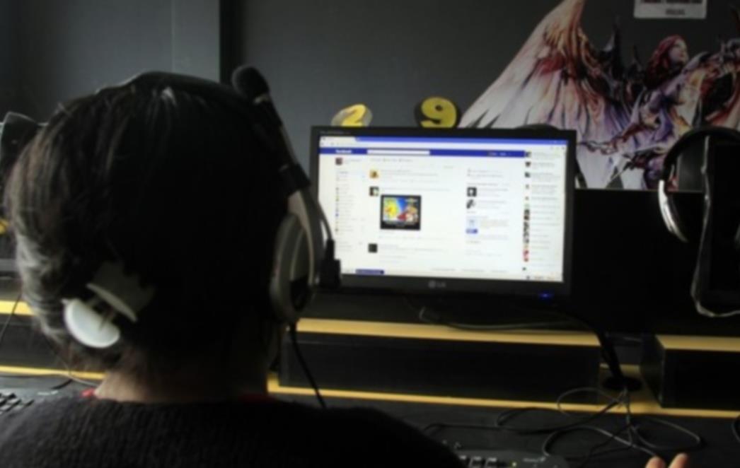 Facebook izaziva ovisnost među manje obrazovanima
