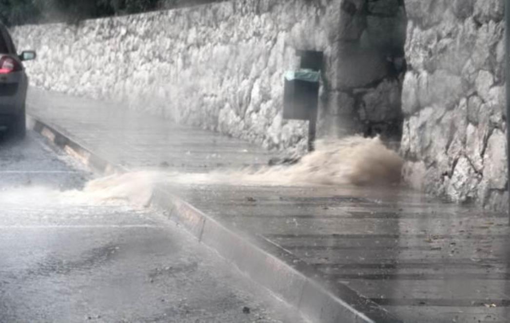 POSLJEDICE NEVREMENA U DUBROVNIKU: Odroni kamenja, poplavljene obiteljske kuće, začepljeni šahtovi...