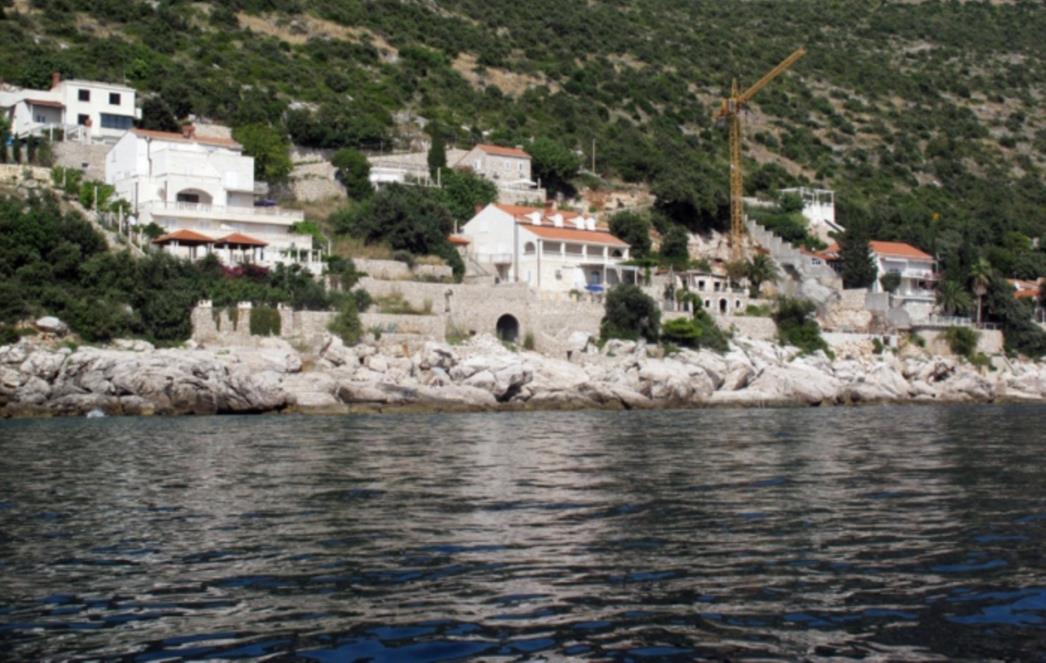   Izvučen bager koji je "zapeo" u Lozici