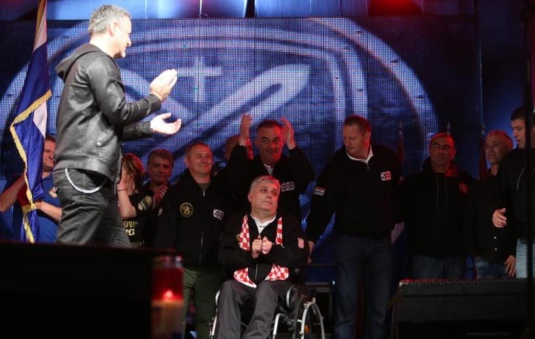 (VIDEO) (FOTO) Thompson pjesmom zaključio veliki Skup zajedništva na kojem se okupilo na desetke tisuća ljudi 