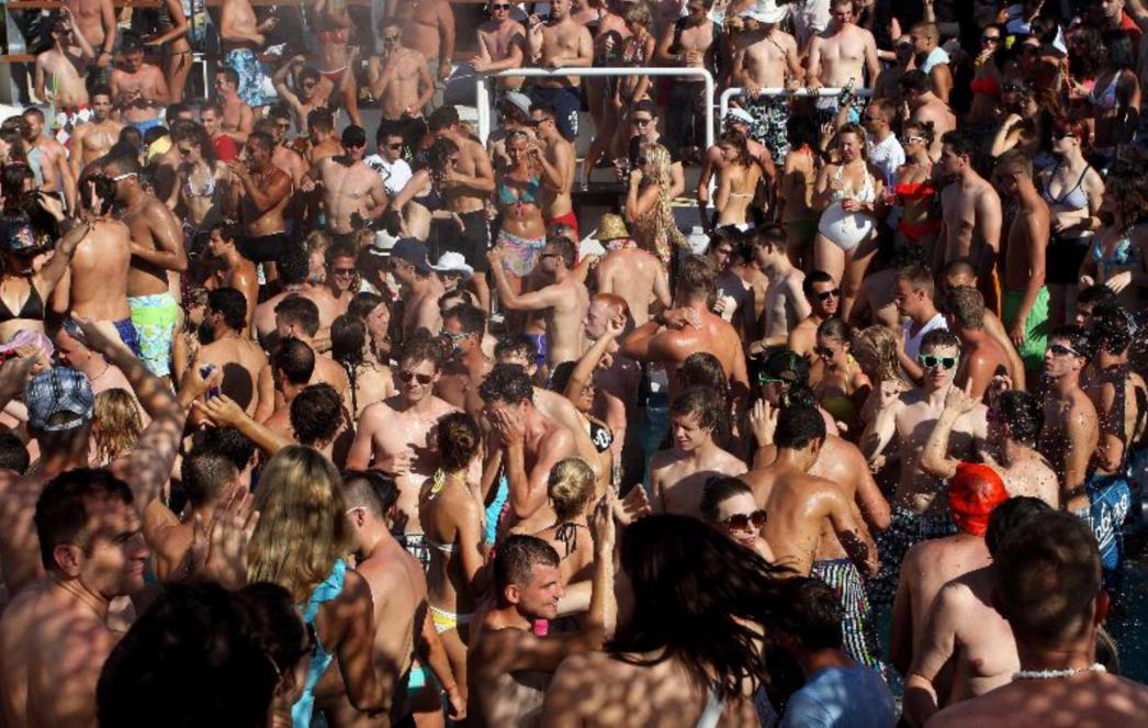 Kuba će zabraniti "vulgarnu" glazbu koja promovira 'agresivnu seksualnost'