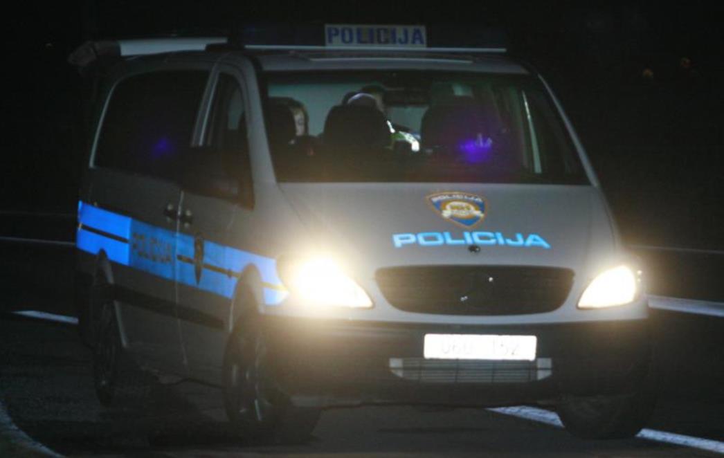 NAPAD NA VOZAČA LIBERTASA: Čekićem lomio stakla na autobusu 