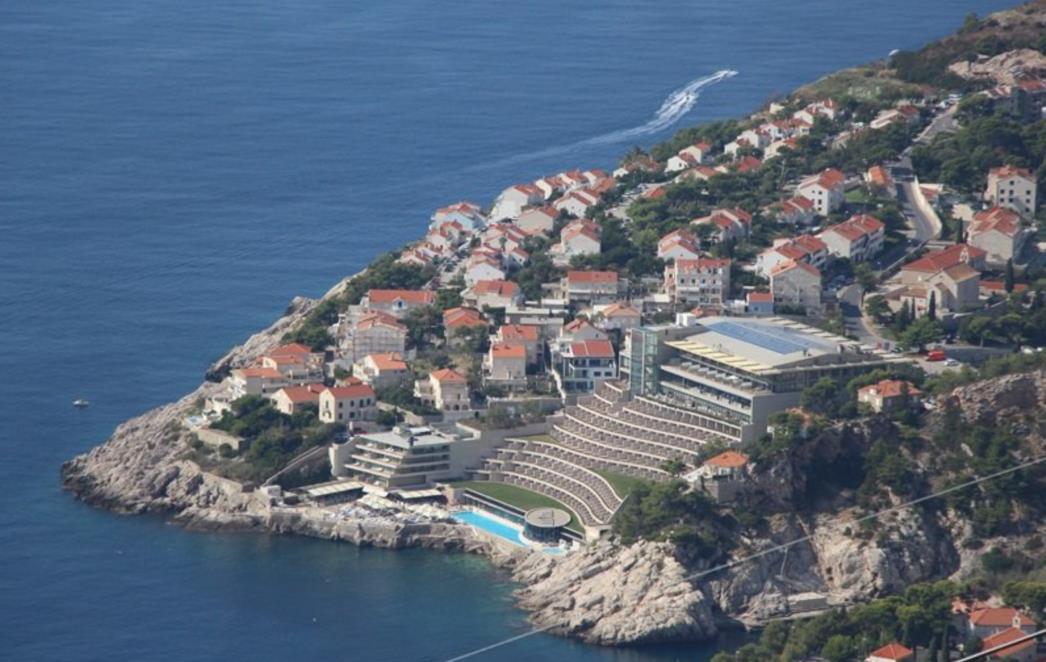 'KAO DA ŽIVIMO NA AUTOCESTI' Stanari u blizini hotela Rixos žale se na nesnosnu buku
