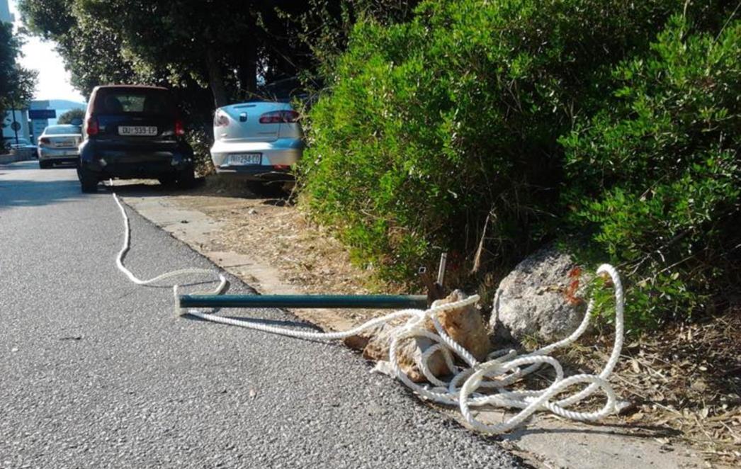 FOTO Želite li se kupati na Presidentu ili Neptunu, pripremite novce za parking!