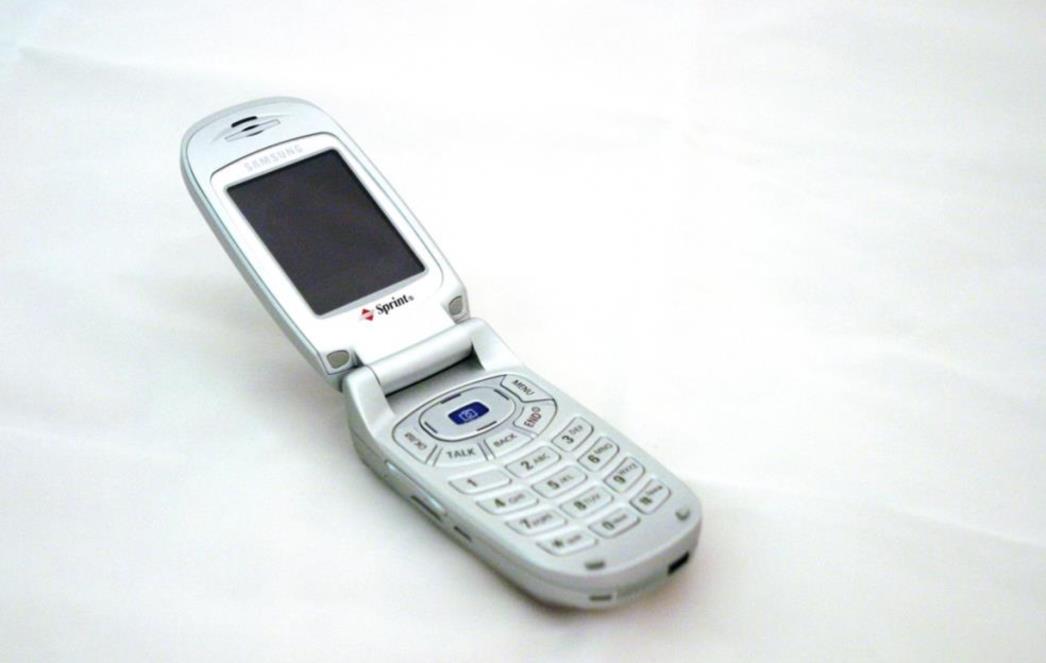 Preklopni telefoni u Japanu sve popularniji