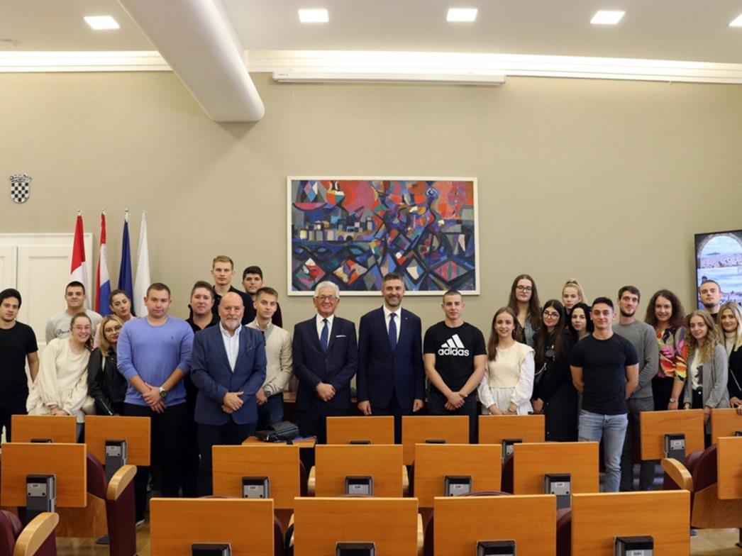 Gradonačelnik Franković sa studentima Libertas međunarodnog sveučilišta