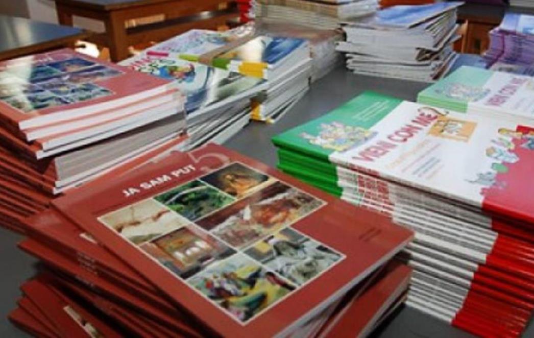Župa dubrovačka pomaže roditeljima  slabijeg imovinskog stanja pri kupnji knjiga i školskog pribora