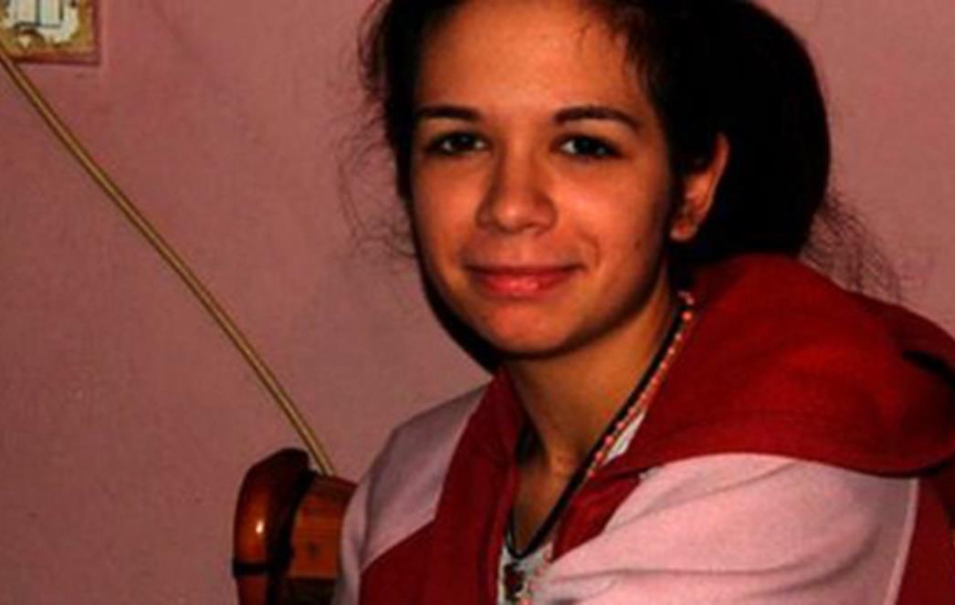 POMOZITE STEFANI (16) Teško je bolesna, a nema zdravstveno. Bolnički računi su ogromni, mora na četvrtu operaciju...