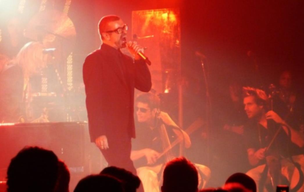 Genijalni 2Cellos nastupili i sa Georgeom Michaelom