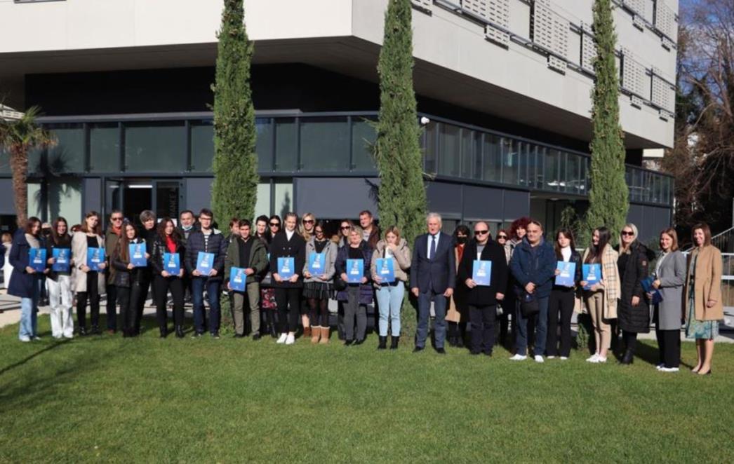 Županija osigurala 890 tisuća kuna za 106 stipendija učenicima i studentima