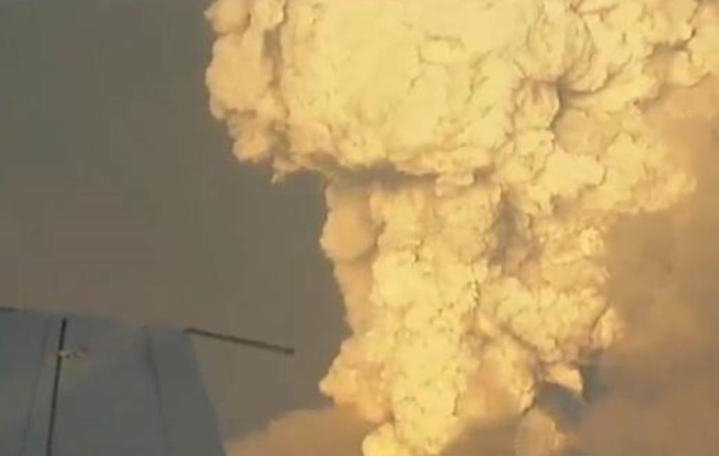 VIDEO: Erupcija islandskog vulkana iz avionske perspektive, zatvoren islandski zračni prostor