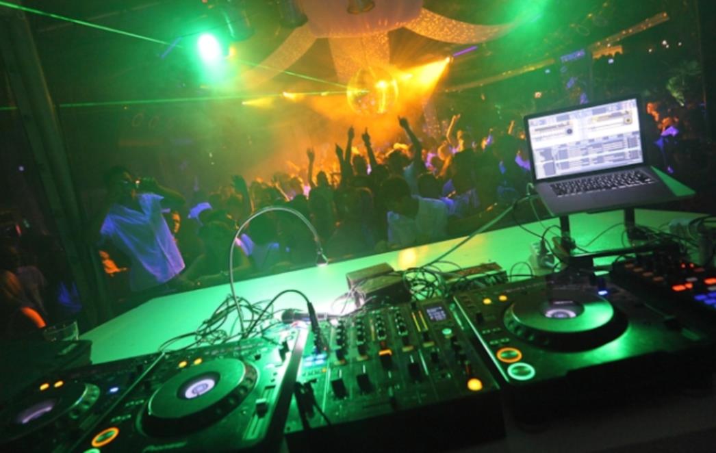 Hit u Švedskoj: Svi poludjeli za techno misama