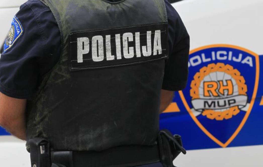 Uhvaćen dvojac iz Metkovića: Ukrali akumulatore, voće, staklenke meda!
