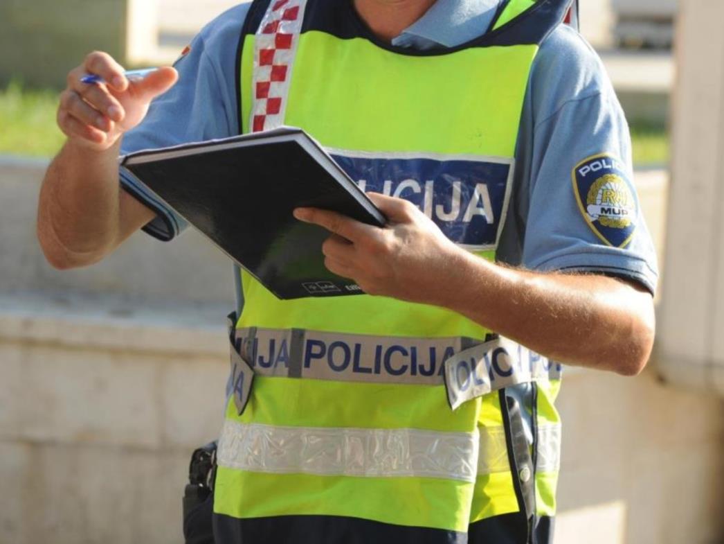 TJEDAN U PROMETU: 459 represivne mjere, pet prometnih nesreća s 15 ozljeđenih osoba