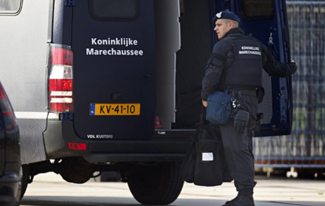 Po dolasku u Haag, Mladić se raspitivao o Sarajevu i svojoj kući na Pofalićima