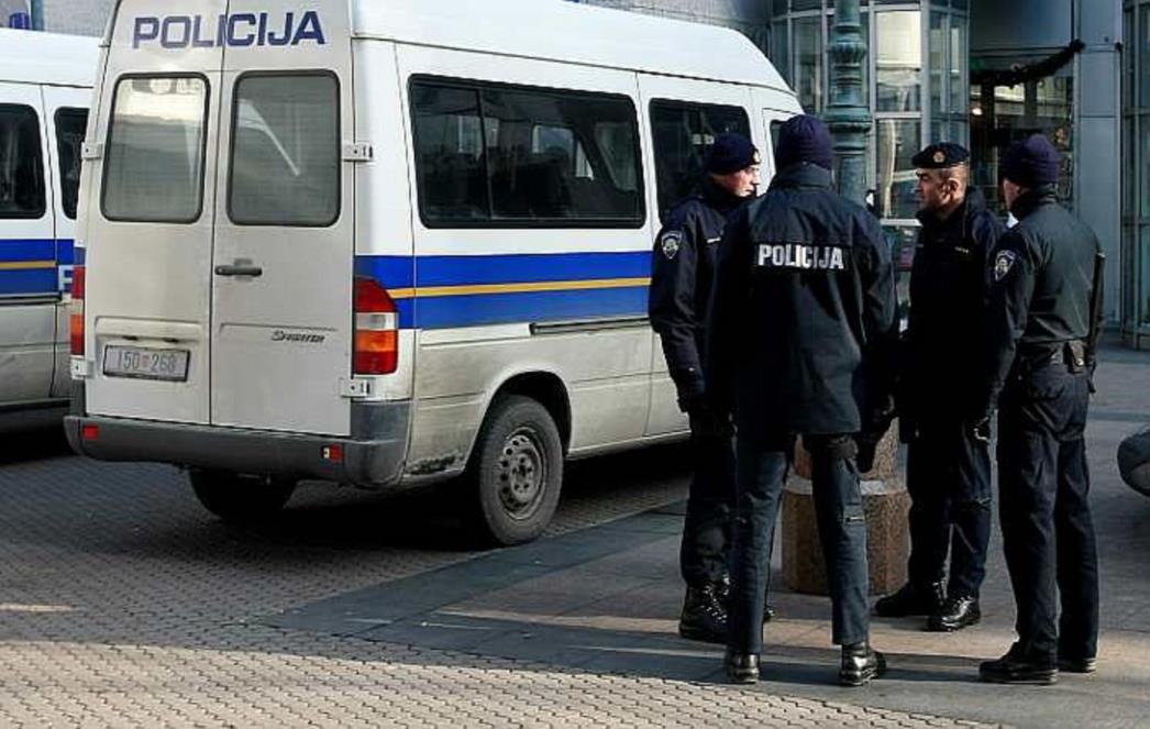 Mafijaški obračun u Splitu: Policija blokirala Velebitsku ulicu!
