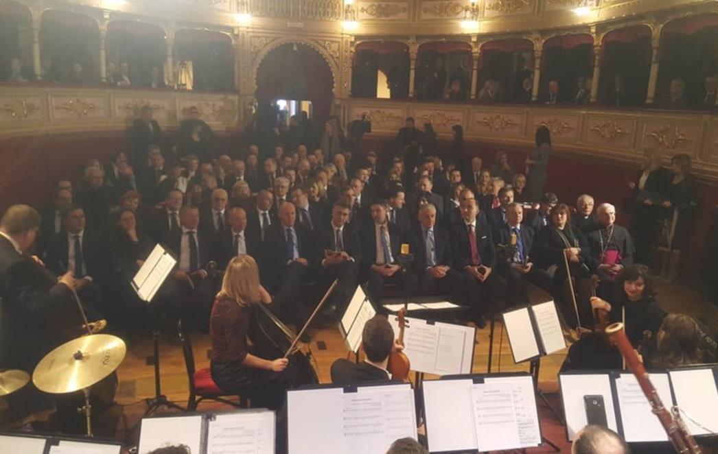 SVEČANO U KAZALIŠTU Stigao Plenković i brojni ministri, dodijeljene su brojne nagrade Grada (FOTO)