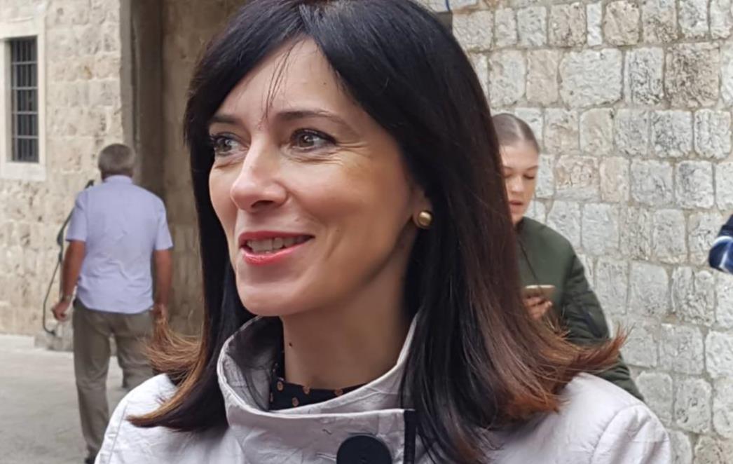 ALTERNATIVNI NAČINI OBRAZOVANJA Ministrica Divjak: Ako se pogorša situacija s koronavirusom, ići će se s nastavom online