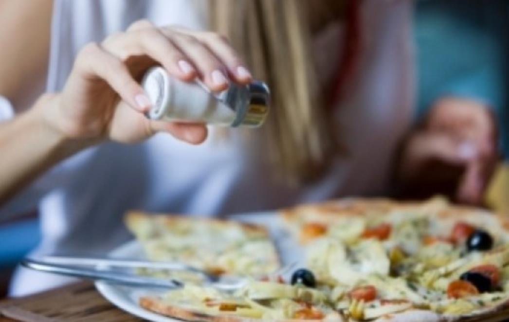 Previše soli može povisiti rizik od astme, ekcema i MS-a