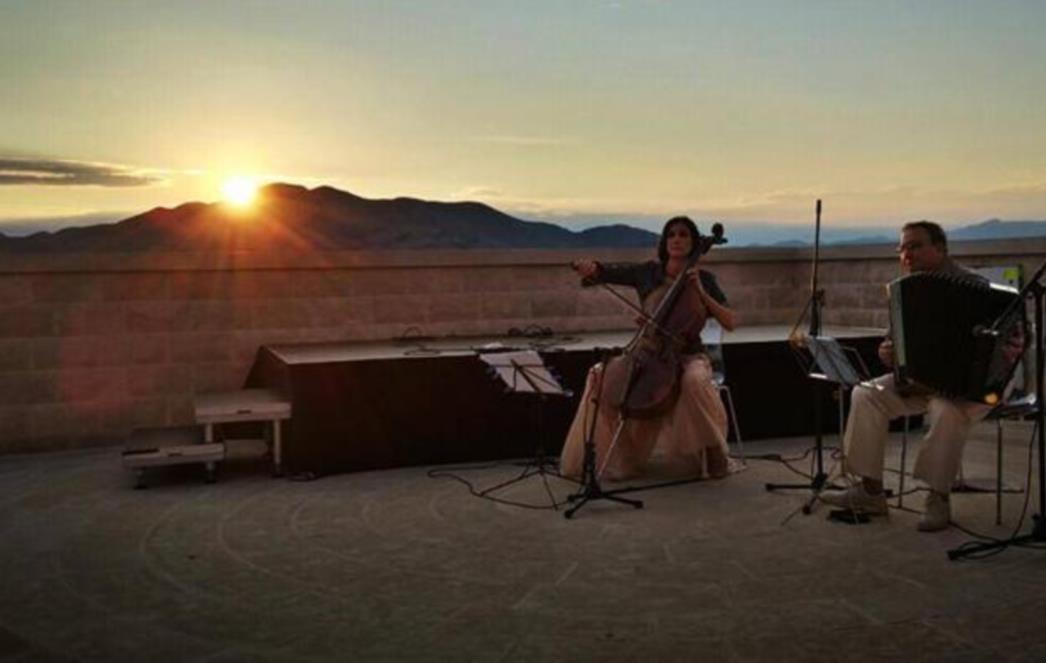 POZDRAV LJETU NA SRĐU: Ana  Rucner ponovno očarala Dubrovčane! /FOTO/
