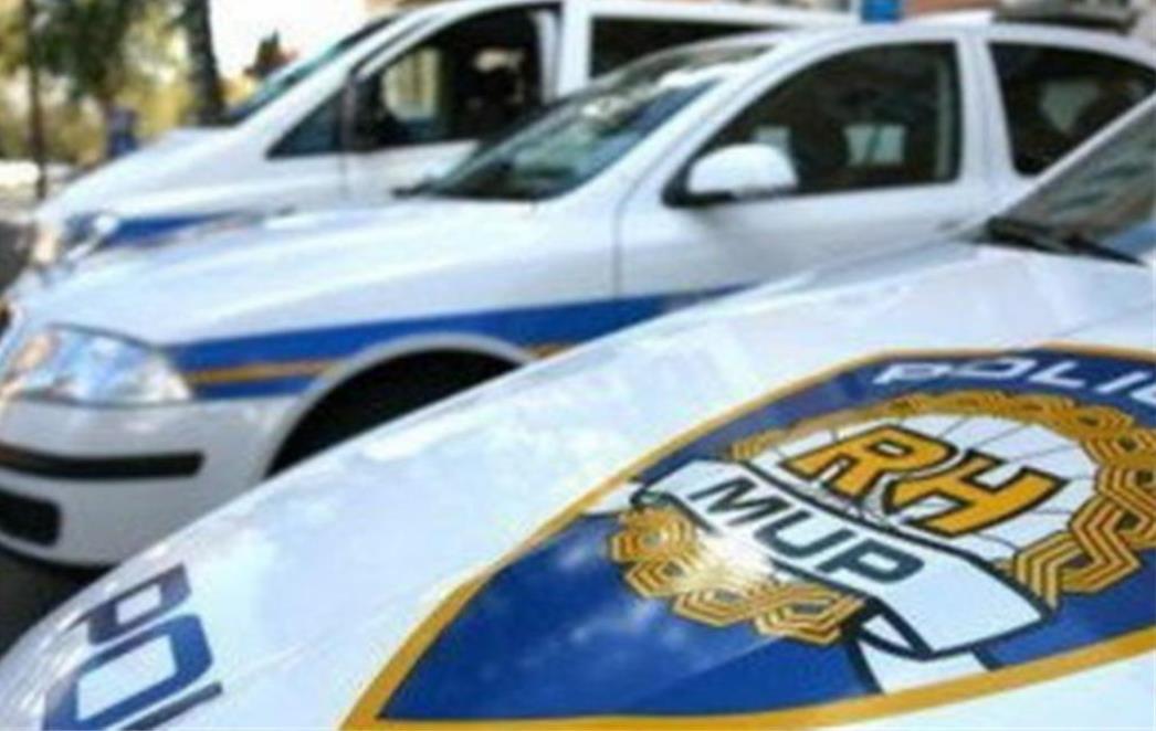 Mobilni šalter za upravne poslove u  Orebiću, Blatu i Vela Luci
