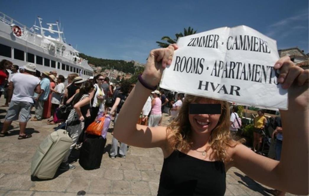 'BOOKERI NA CRNO' Otimanje gostiju turističkim  agencijama i vrtoglavo visoka zarada