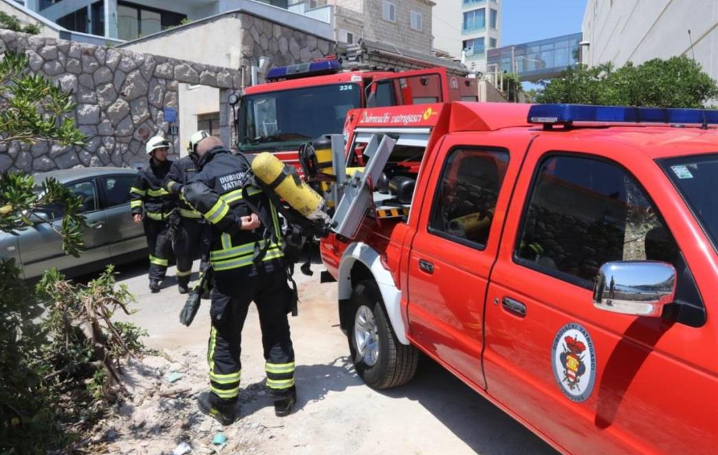 DIREKTOR HOTELA 'Radilo se samo o pari, nije bilo potrebe za intervencijom vatrogasaca'