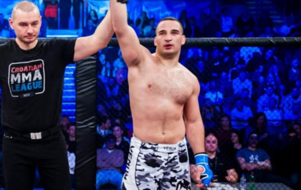 DUBROVČANIN ODMAH POKAZAO TKO JE BOLJI! Kristijan Perak 'sredio'  Aurela u 1. rundi!