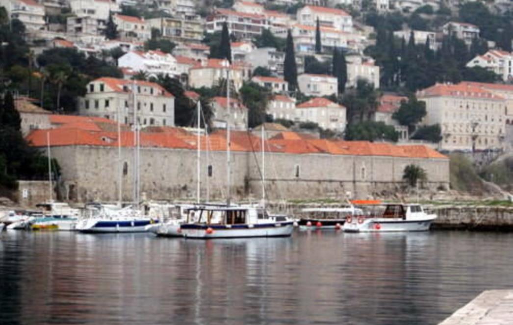 ĆORSOKAK: Gradu poništen natječaj za obnovu Lazareta