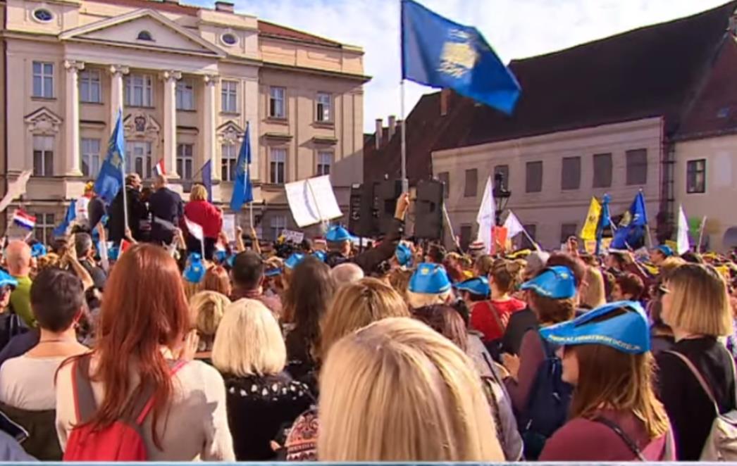 Čak 49 sindikata prijeti štrajkom podrške učiteljima