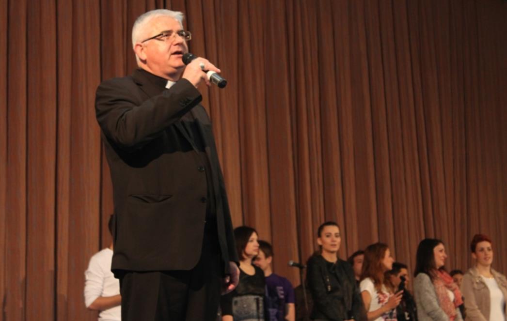ZAPOČELA DUHOVNA OBNOVA U GOSPINOM POLJU:  Bog nije diktator, nego Bog milosrđa i slobode! (FOTO)
