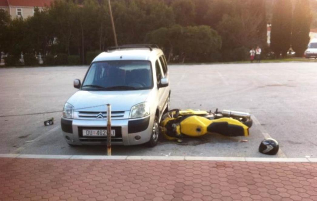 Prometna nesreća u Srebrenom: Jedna osoba teže ozlijeđena