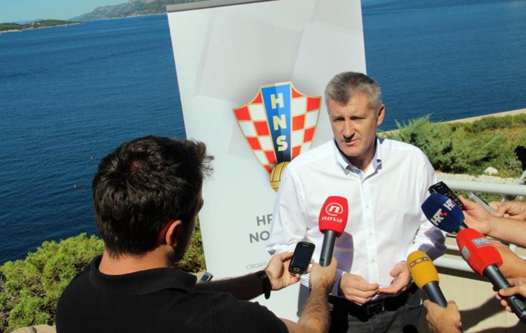 Šuker obećao: Prije Brazila vodim Blattera i Platinija na Pavelićev grob! 