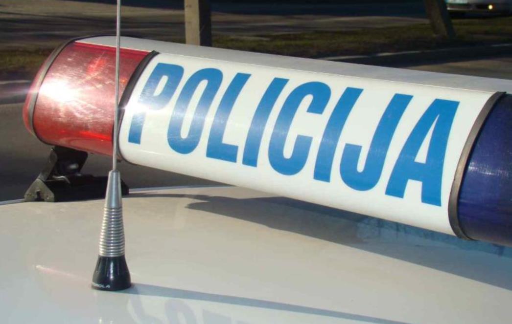 MLJET Ukrali tri automobila, s jednim završili u jarku