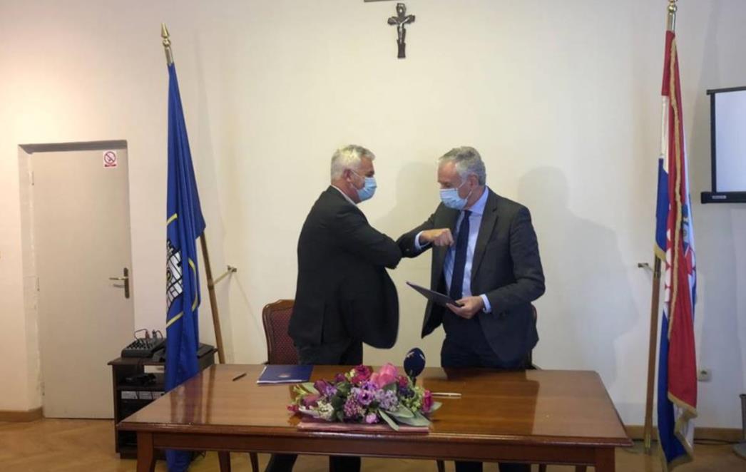 Potpisan ugovor o sufinanciranju komunalne luke Porto-Uš