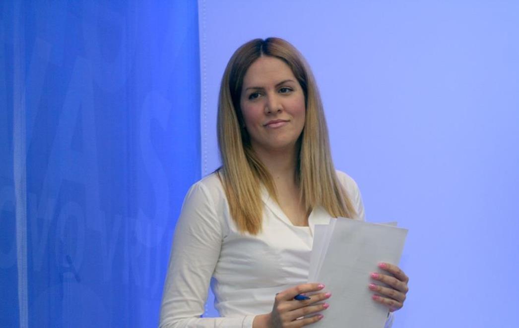 Ova zgodna novinarka čuva tajne moćnih  političara!
