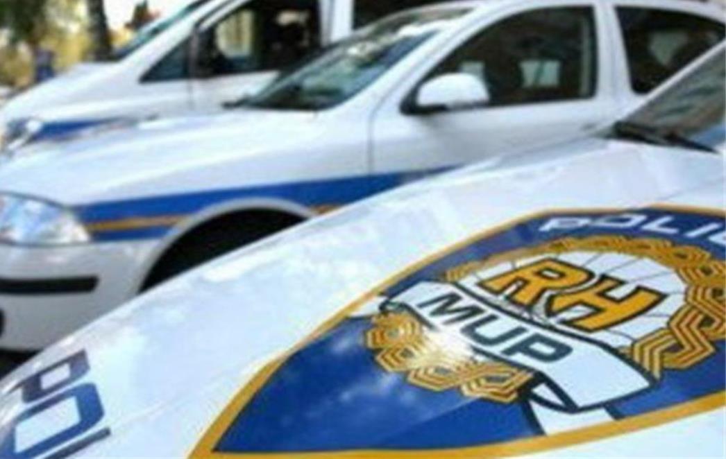OPLJAČKALI STARIJU ŽENU U SLIVNOM: Policija traga za dvojicom muškaraca i jednom ženom