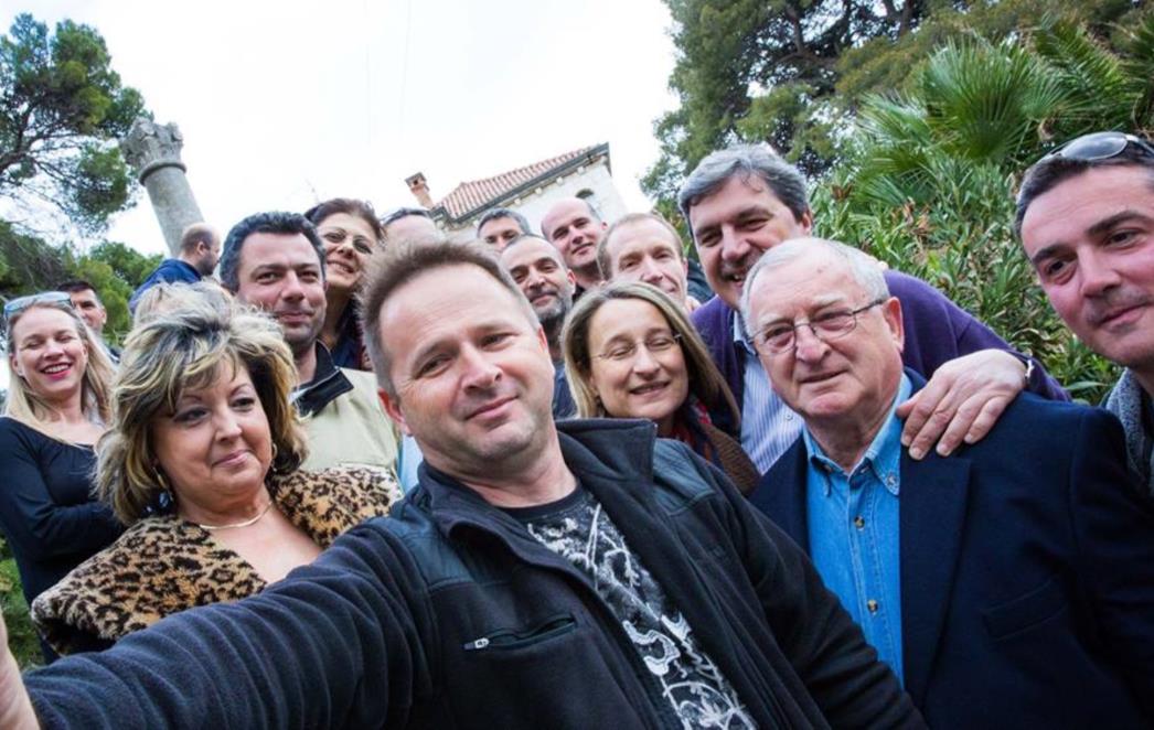 Poslušajte savjet profesionalke i napravite savršen selfie