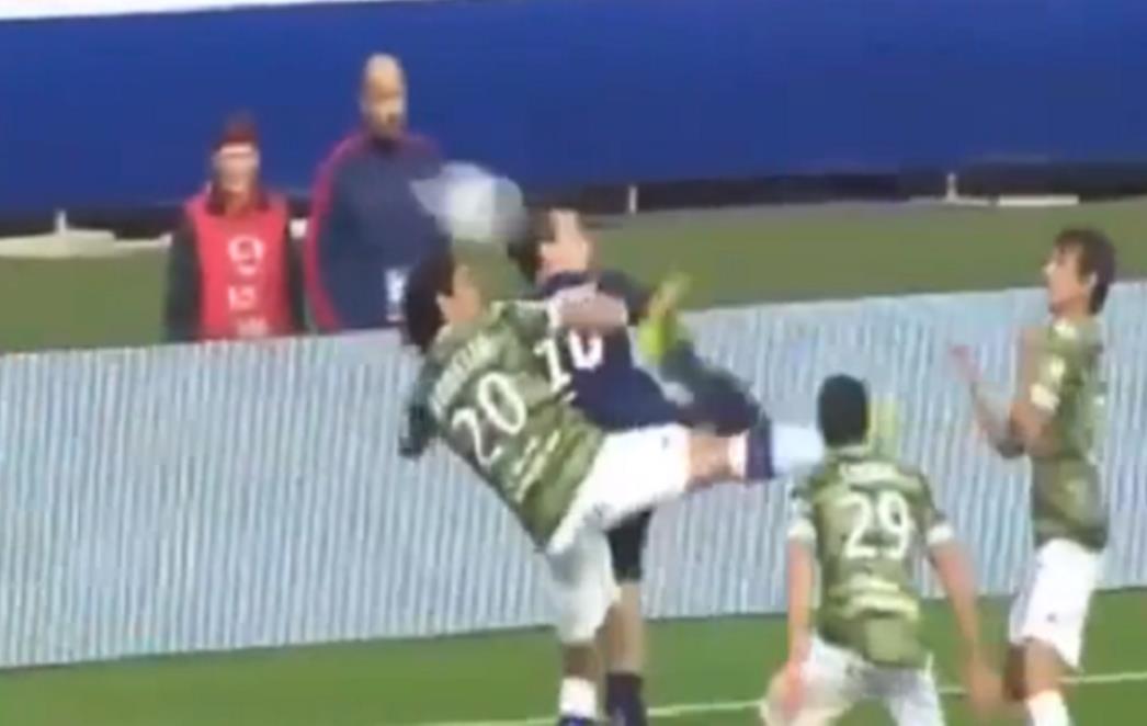 IBRA MAJSTOR:  Ovakva peta se ne viđa svaki dan (VIDEO)