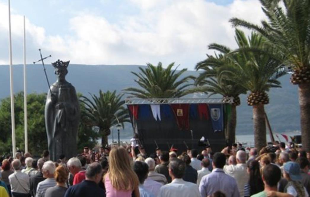  STARA HERCEGOVINA: Herceg Novi podigao spomenik hrvatskom kralju Tvrtku