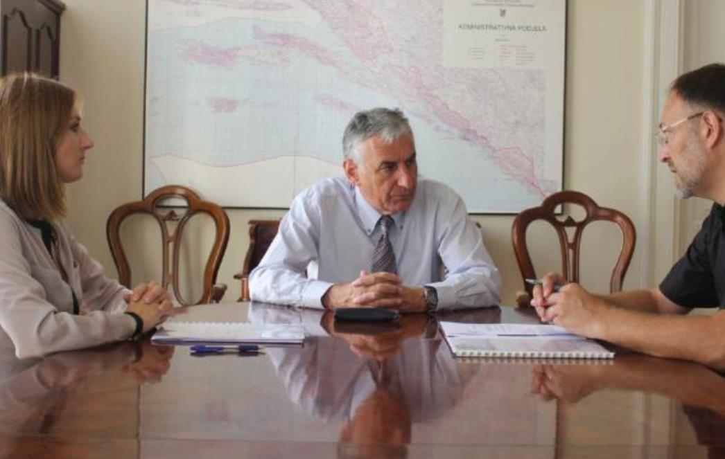 Župan s ravnateljem arheološkog muzeja Narona