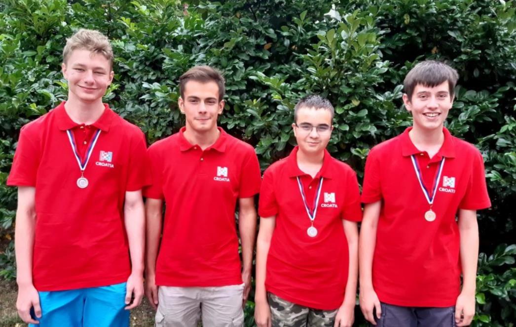 Mladi hrvatski informatičari osvojili zlato i dva srebra na srednjoeuropskoj olimpijadi