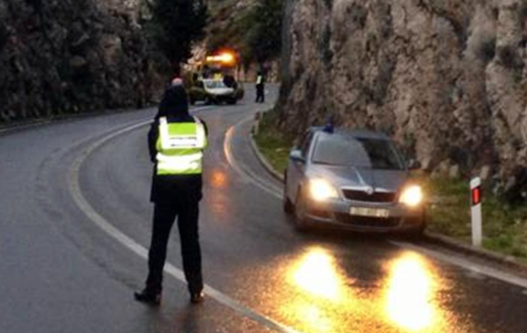 PROMETNA NESREĆA U BLIZINI DUBROVNIKA: Jedna osoba ozlijeđena i prebačena u dubrovačku bolnicu!