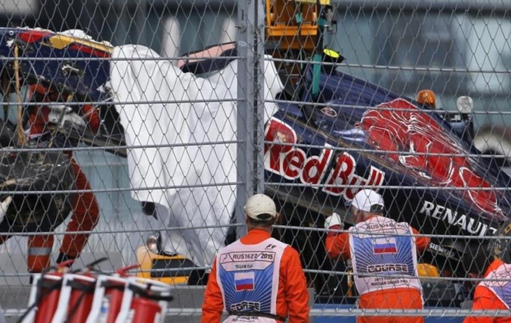 Teška nesreća u Sočiju: F1  talent iznesen na nosilima!