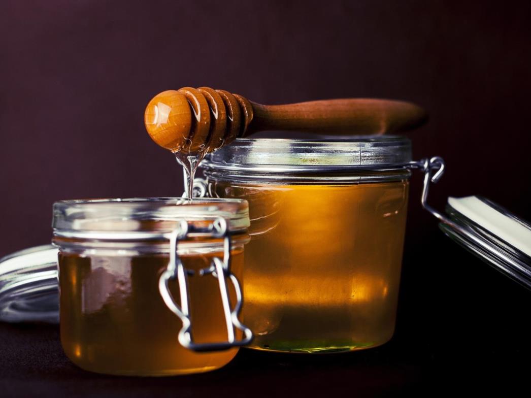 Zeleni orah i med: Recept za moćan sirup koji pomaže imunitetu i štitnjači
