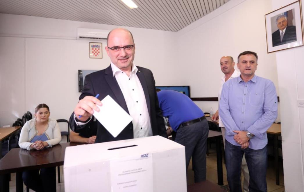 BRKIĆ O MILANOVIĆU: 'S jedne strane pričaju o poštenju, a s druge kandidiraju pravomoćno optužene osobe'