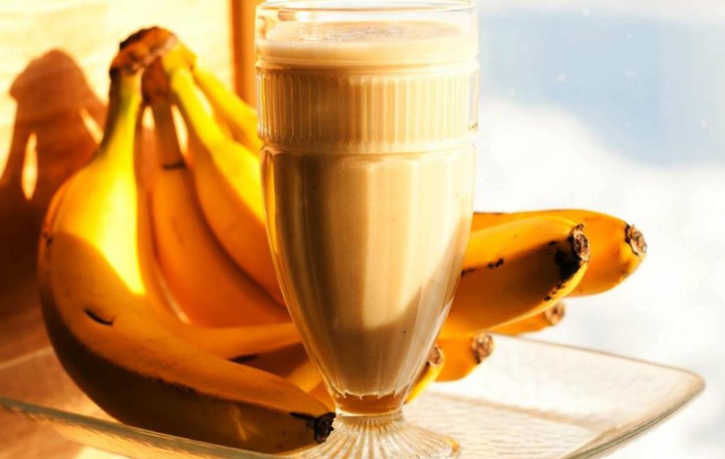 Tri napitka s bananama koja će vam  zasigurno 'istopiti' stomak