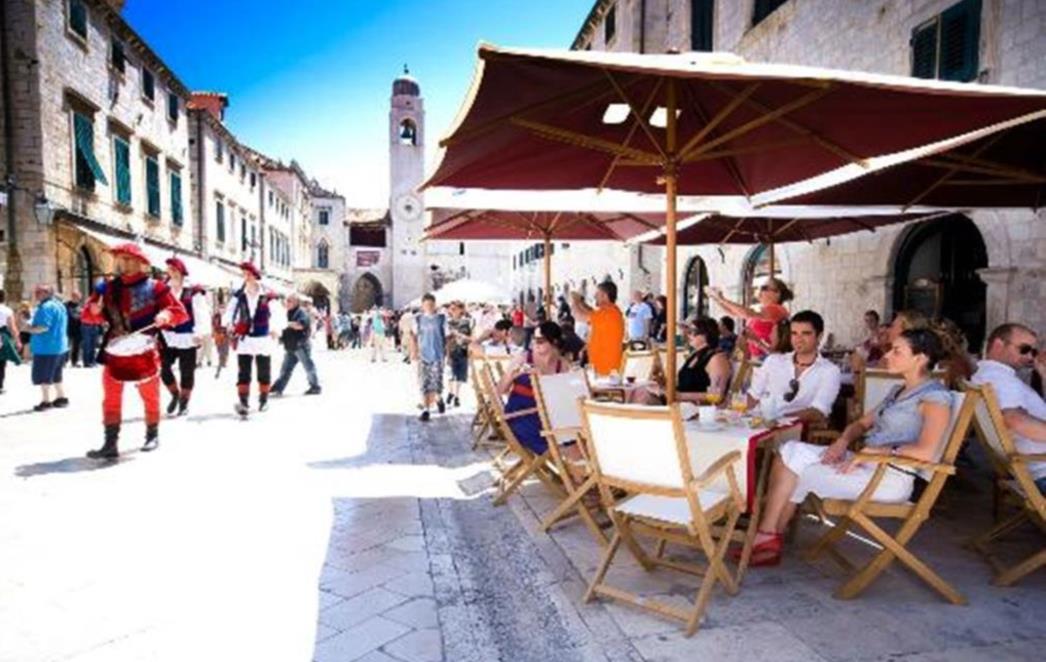 NEDOSTAJU RADNICI Čak pet tisuća radnih mjesta prazno